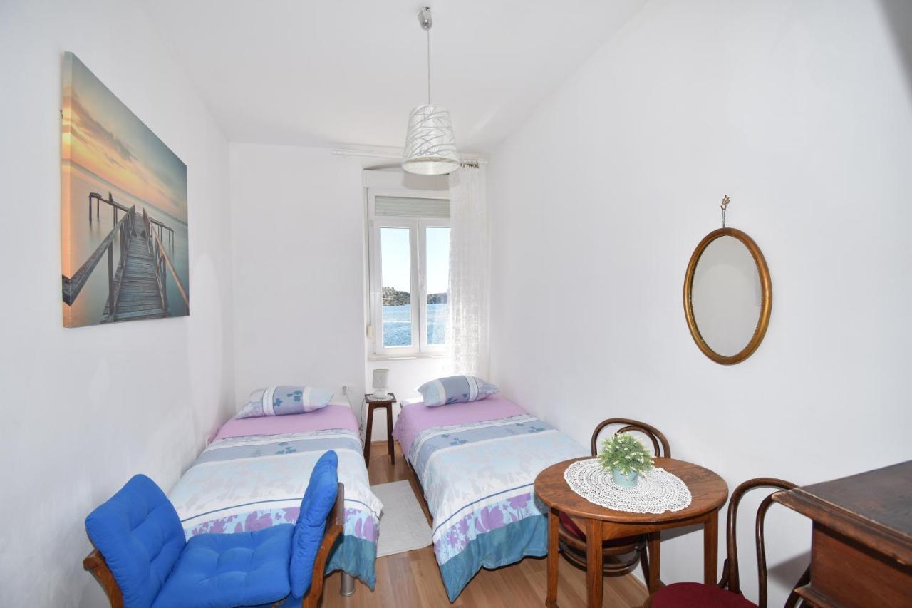 Apartmani Rina Sibenik Exterior photo