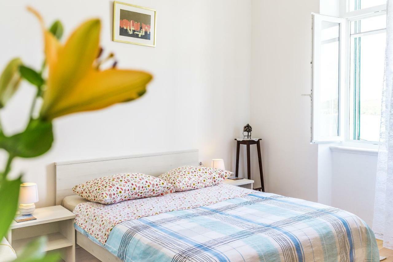 Apartmani Rina Sibenik Exterior photo