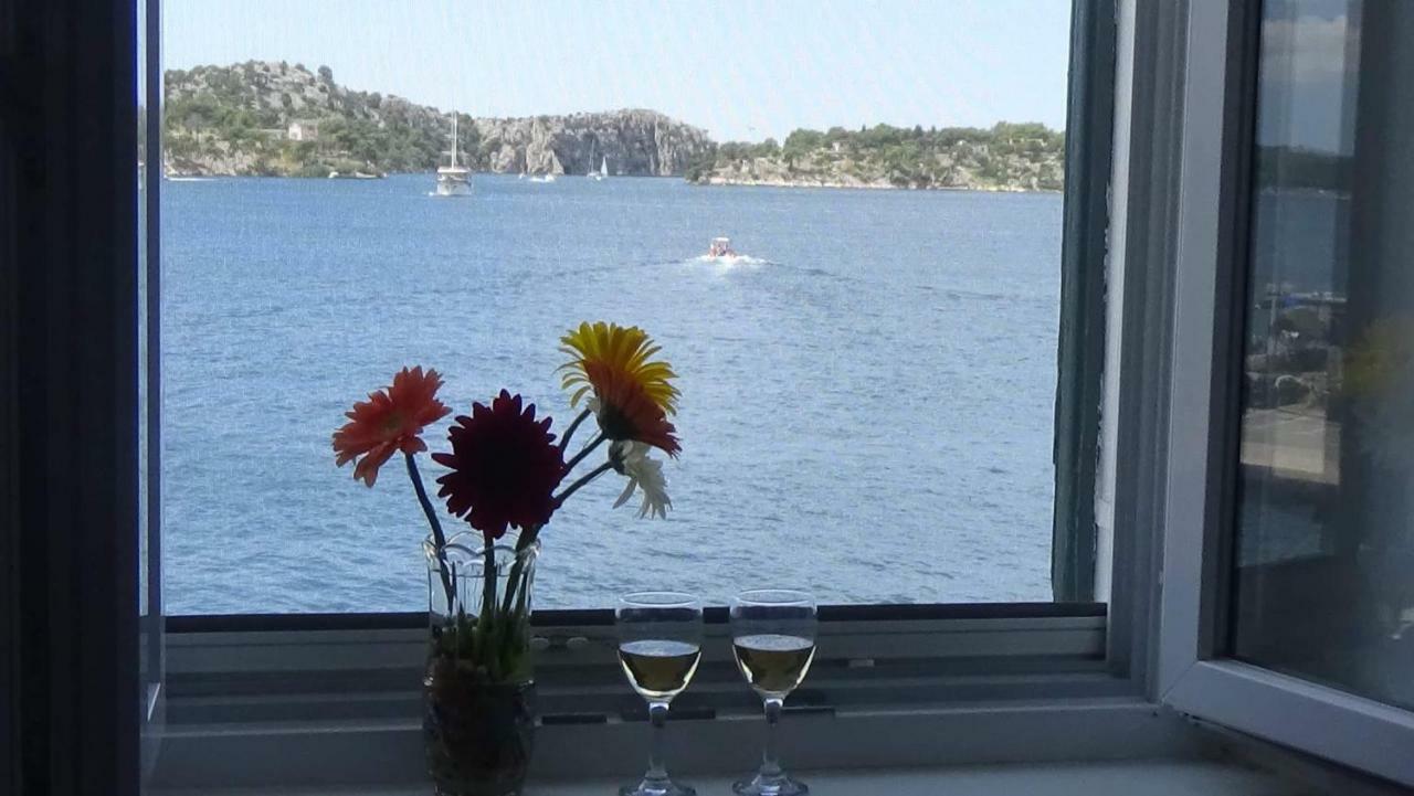 Apartmani Rina Sibenik Exterior photo
